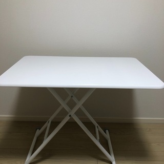 【美品】昇降式　白テーブルの画像