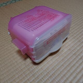 【新品未使用】ピジョン 電子レンジスチーム 薬液消毒ケース#哺乳瓶3本付き#乳首3個付きの画像