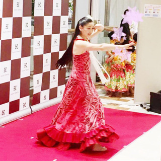 京都ファミリー JEUGIAファミリーカレッジでフラダンスの画像