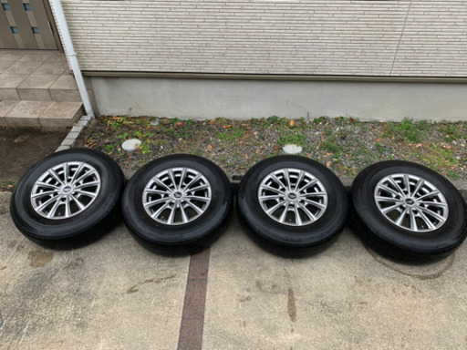 ハイエース　タイヤ　アルミホイール　４本セット　三陽カゼラ　バリ溝　美品です！