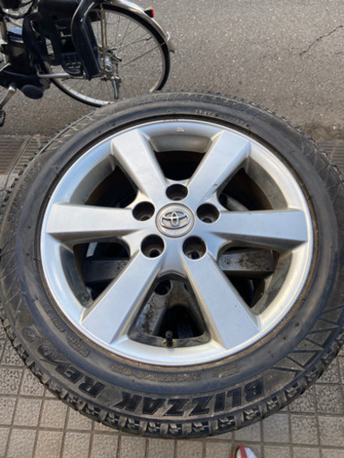 トヨタ　純正アルミホイール
