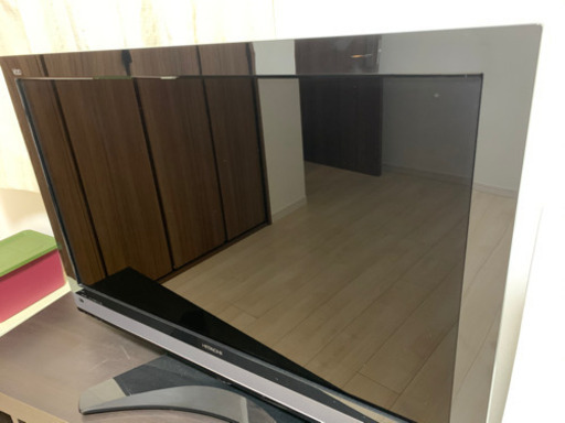 HITACHI WOOO 37インチ　テレビ　2011年製