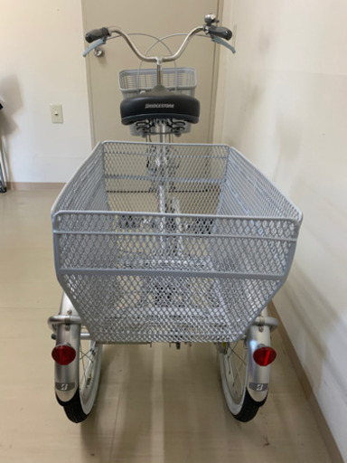 BRIDGESTONE 三輪自転車　ほぼ新品
