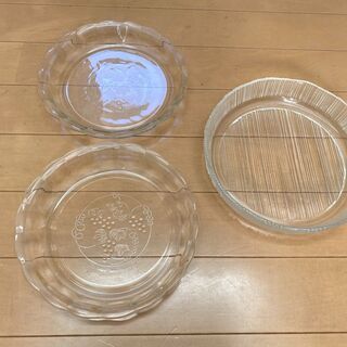 欧米では有名ブランド、pyrex（パイレックス）の葡萄デザイン平...