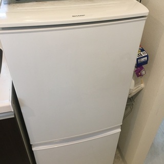 SHARP 2014年製 冷蔵庫 137L