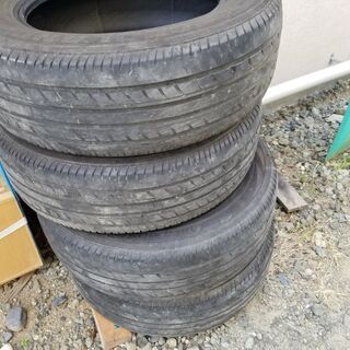 225/65/17夏タイヤもらって下さい