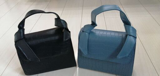 ★新品★　ハンドバッグ　黒　青　★