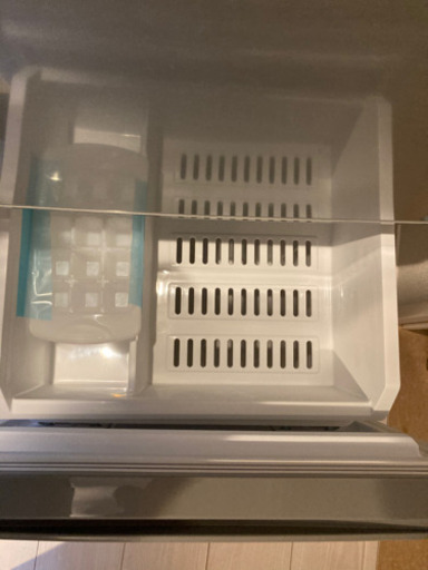 冷蔵庫(AQUA 右開き)使用半年程度