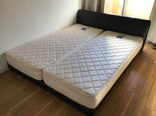 湯川家具　ダブルベッド