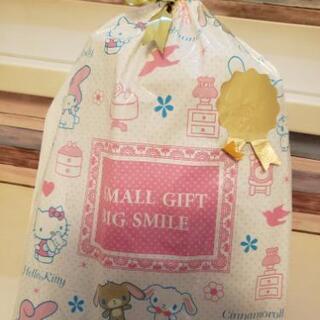 サンリオ　キティちゃん　新品未使用 　入園入学　プレゼントにも！　お稽古バッグ　ポーチ４点セット　の画像