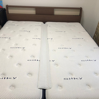 Nitori ニトリクイーンベッドのみ　送料込みの画像