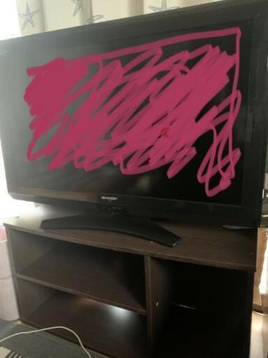 シャープ AQUOS 32型とテレビボード