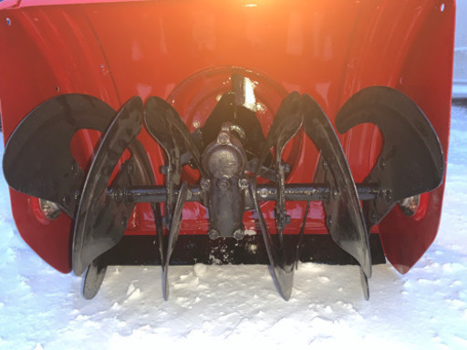 除雪機　ホンダ　雪丸 HS655  セル付き　女性でも楽々操作