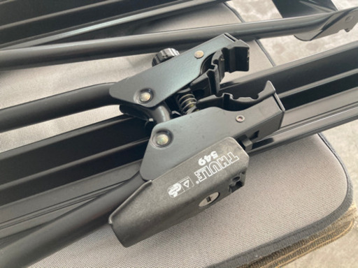 スーリー　サイクルキャリア549 THULE 2本セット