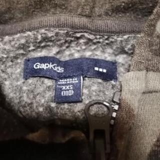 GapKids のパーカーの画像