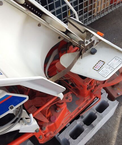 【エコツール岡崎店 新決済機能 あんしん決済に対応】Kubota/クボタ 動力刈り取り機 GS-120【愛知県/岡崎市/工具】