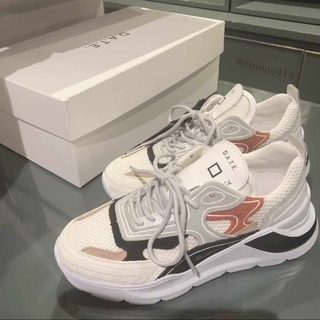 【難波で一人暮らし♫】スニーカー仕分けのお仕事(^^♪の画像