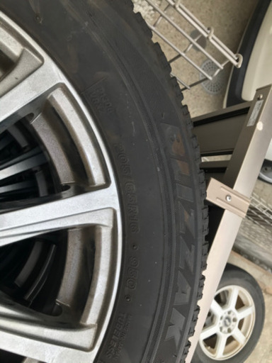 スタッドレス　VRX 205/65R16 ブリヂストン