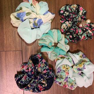 キッズ　お子様のヘアーアクセサリーにも　ヘアゴム　シュシュ　まと...