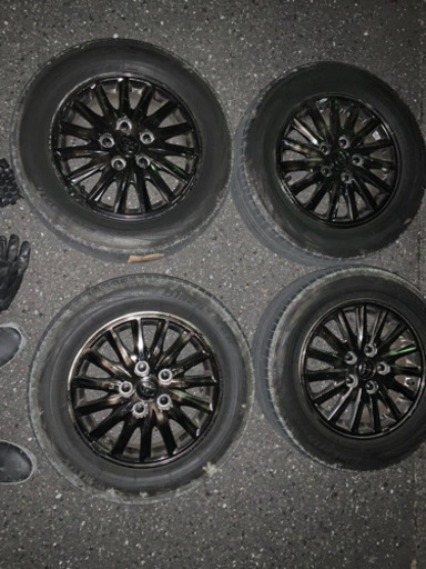 トヨタヴォクシー純粋タイヤ