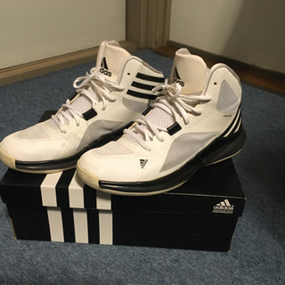 アディダス　adidas バスケットシューズ