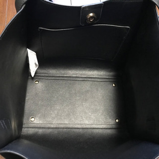 ショルダーバック　ハンドバック　A4書類も楽々　ビジネスバックにもの画像