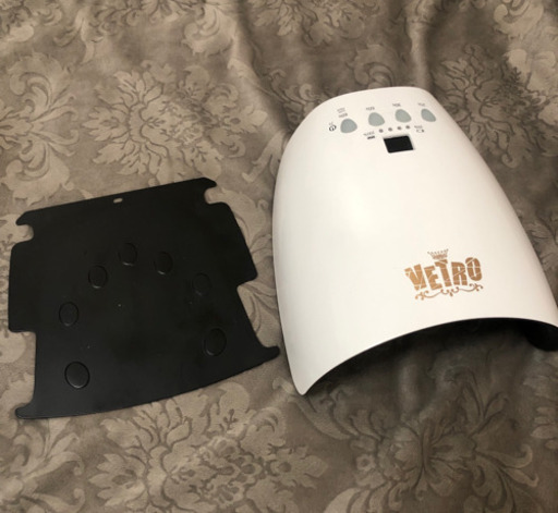 新品未使用ジェルネイルライトとused2台セット！