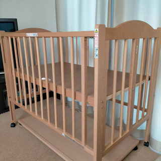 石崎家具 ベビーベッド 白「ワンタッチハイベッド パル（棚板付き