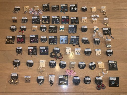 【全国無料配送】【85％off】【新品】ピアス68組