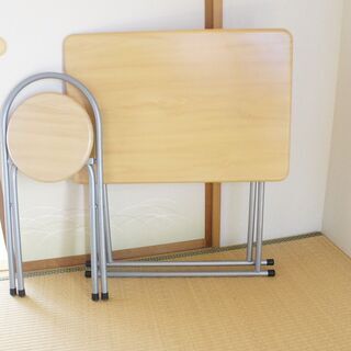 折り畳みテーブル・イス　セットで