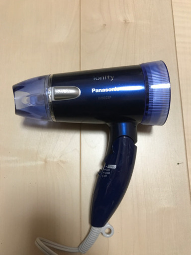 ドライヤー　panasonic EH5305P 青