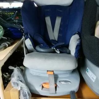 中古品　チャイルドシート　各種ございます。
