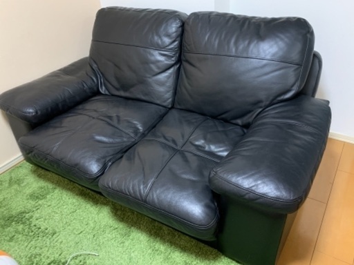 出品27日まで！！レザーソファー