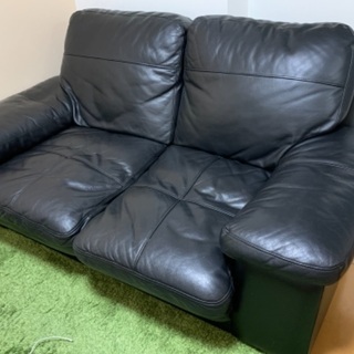出品27日まで！！レザーソファー