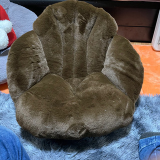 未使用座椅子、モコモコ　2個ありますの画像