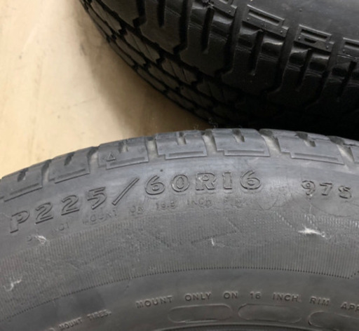 バリ溝 GOOD YEAR 225/60R16 （青0522）