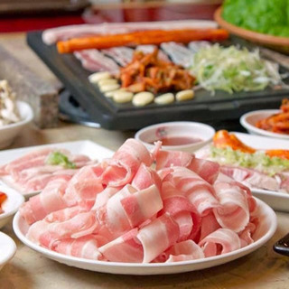 野菜を食べる韓国焼肉❗️サムギョプサル