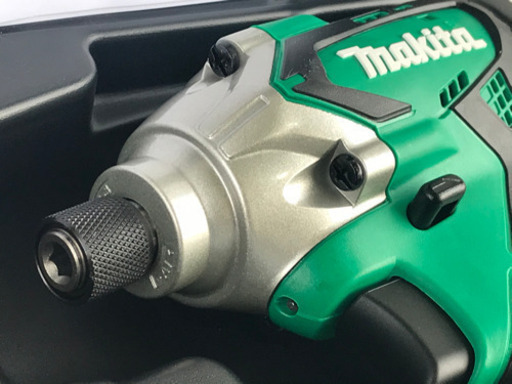 新品！マキタ インパクトドライバ◇14.4V◇リチウムイオンバッテリー2個◇MTD001DSX