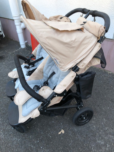 エアバギー ココダブル ベビーカー 双子用
