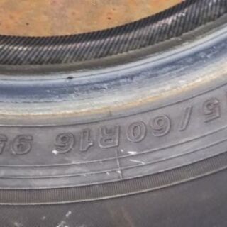 中古タイヤ215/60R16 1本のみの画像