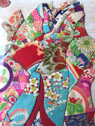 着物の生地で作った、額入りの日本を感じる作品