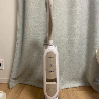 日立　コンパクト掃除機