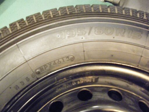 値下げ　ハイエース　バン　195/80R15　107/105L LT　中古群馬県前橋市　①