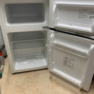 冷蔵庫93L(中古)2ドア(右開き)、売ります Hisense（HR-B95A）の画像