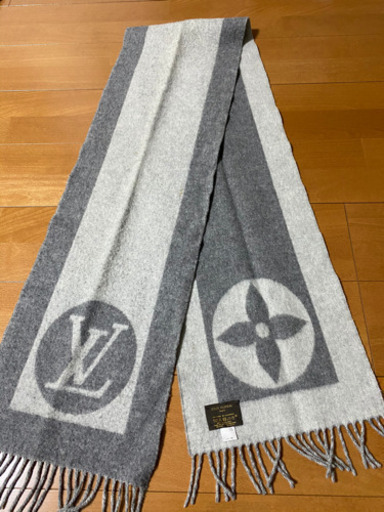 ルイヴィトンLV大判マフラー