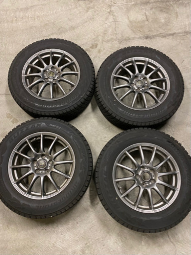 225/65R 17 スタッドレスタイヤ