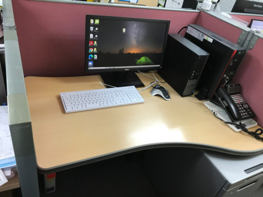パーテーション付き折りたたみ式机