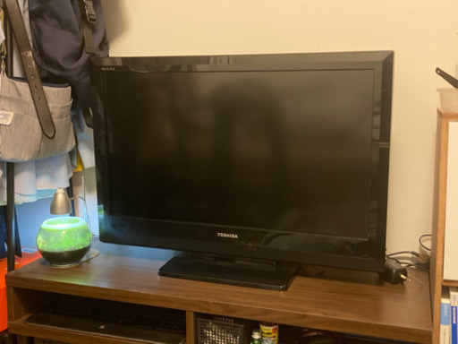 TOSHIBA テレビ　REGZA 32型