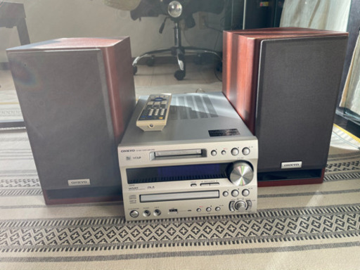 オーディオコンポ　ONKYO FR-N7FX