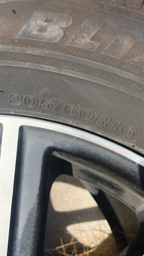 ブリジストン　スタッドレスタイヤホイール付き4本